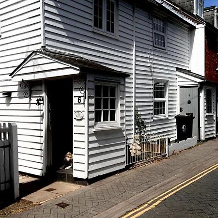 Bridewell Cottage In The Heart Of Tenterden - Pass The Keys ภายนอก รูปภาพ