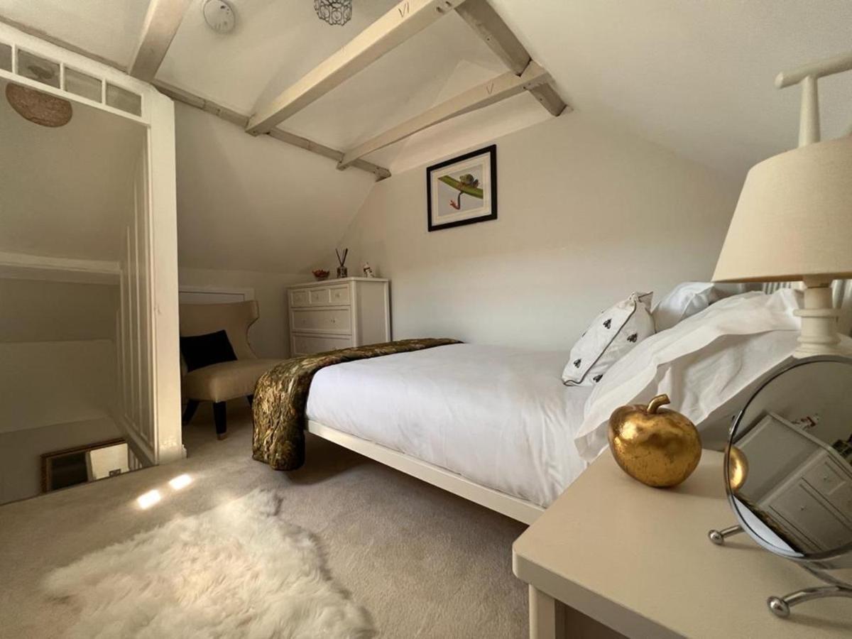 Bridewell Cottage In The Heart Of Tenterden - Pass The Keys ภายนอก รูปภาพ
