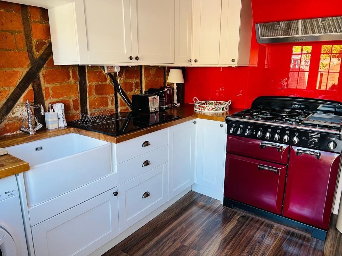 Bridewell Cottage In The Heart Of Tenterden - Pass The Keys ภายนอก รูปภาพ