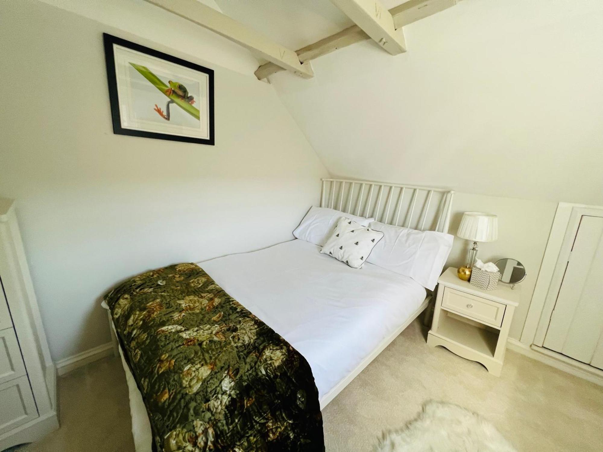 Bridewell Cottage In The Heart Of Tenterden - Pass The Keys ภายนอก รูปภาพ